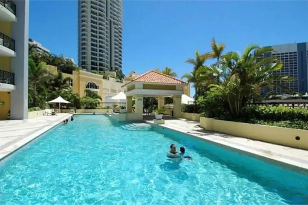 Chevron Renaissance 2Br W/ Lovely Views 골드코스트 아파트